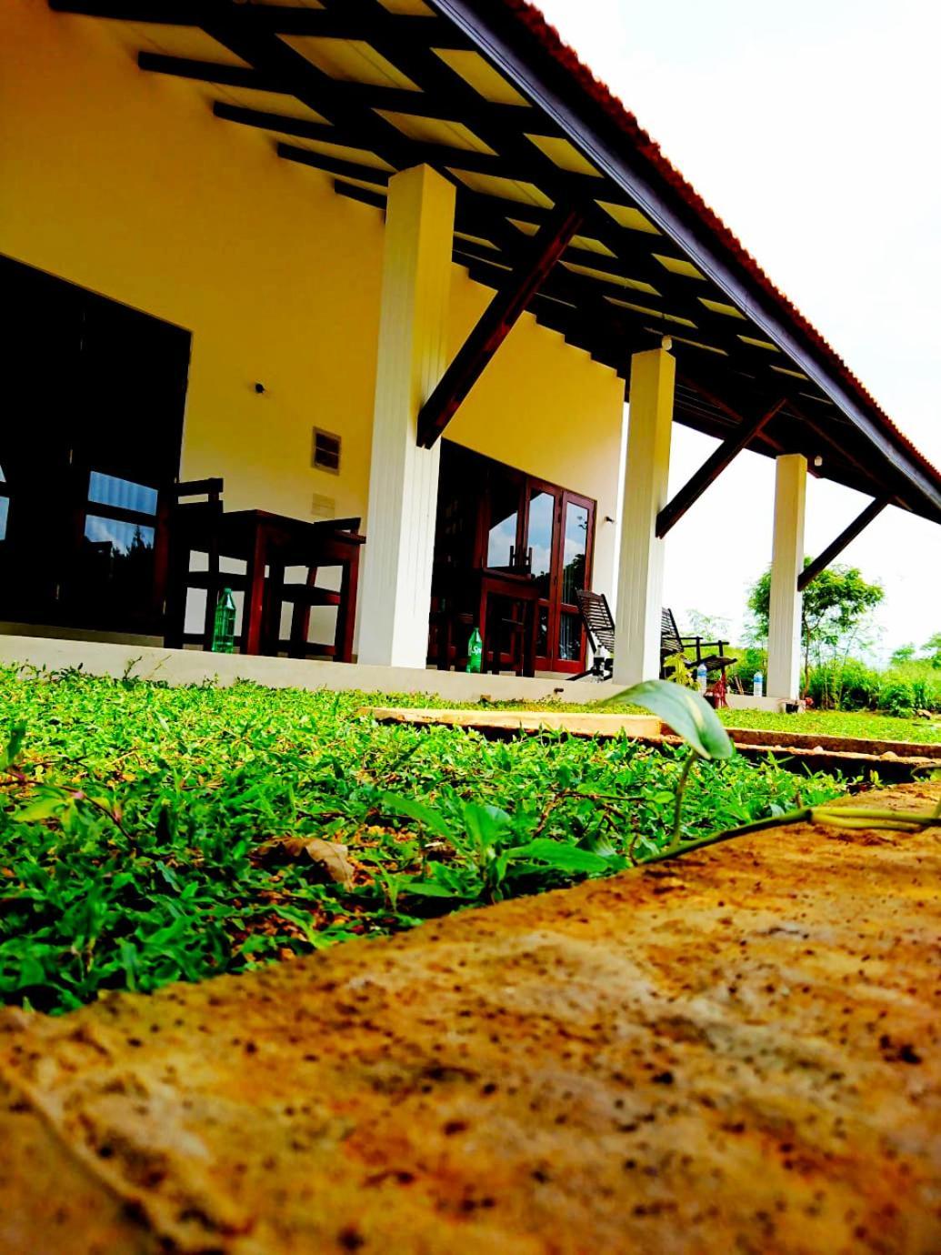 Moni Farm House Wilpattu Nochchiyagama Exterior foto